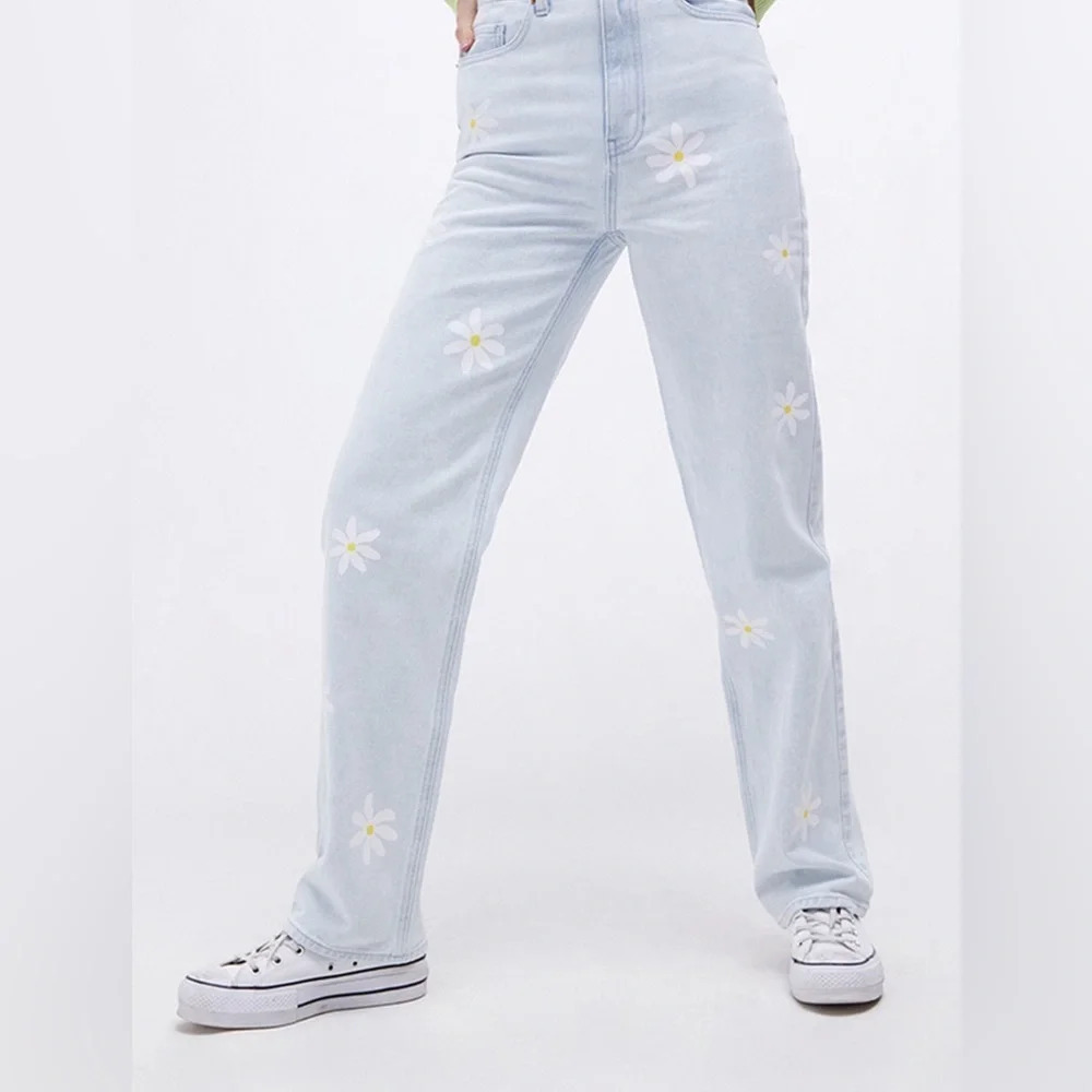 PacSun Eco Light Blue Daisy 90’s Boyfriend Jeans size 27